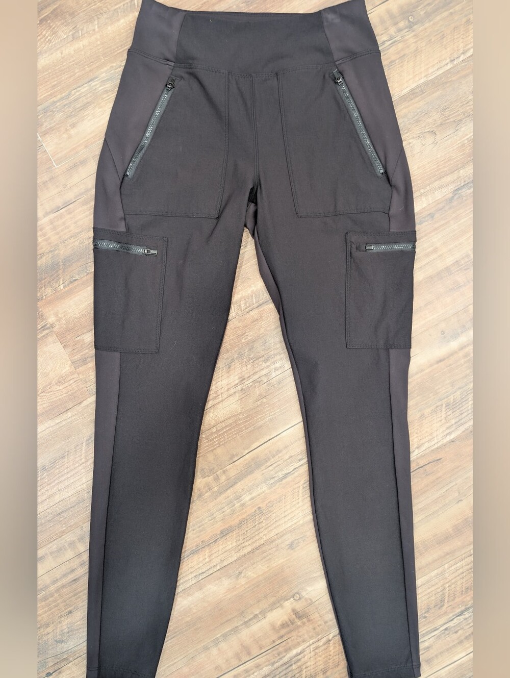 Athleta Slim Cargo Pants in Black